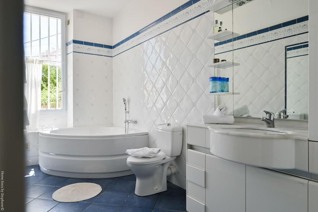 Villa Emma Au Coeur De Malmousque Marseille Bagian luar foto